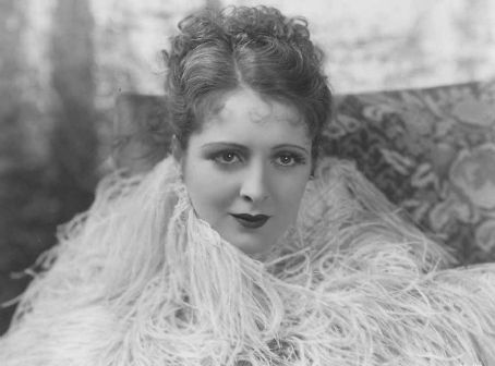 Careers - Billie Dove