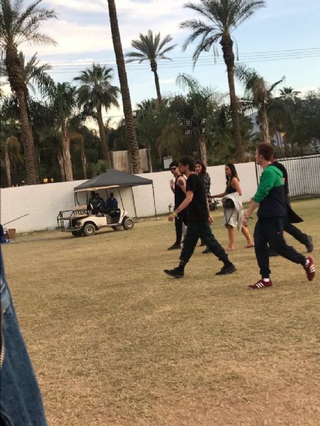 Louis Tomlinson and Eleanor Calder