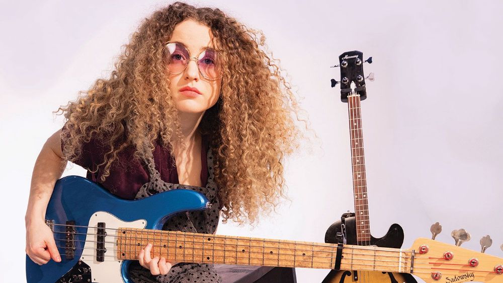 Who is Tal Wilkenfeld dating? Tal Wilkenfeld boyfriend, husband