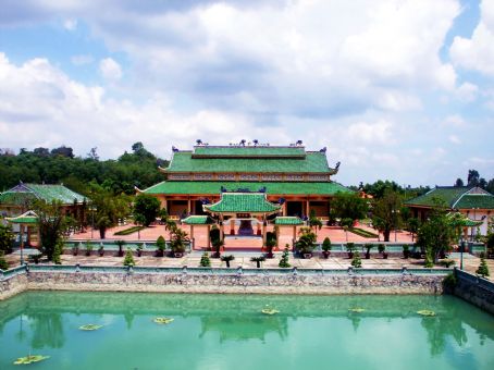 Văn Miếu Trấn Biên
