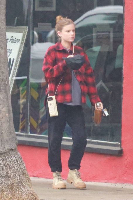 Kate Mara – Seen at office in Los Angeles
