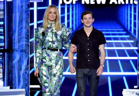 Sophie Turner and Tye Sheridan At The 2019 Billboard Music Awards