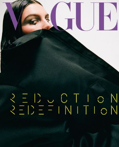 Lola Nicon Vogue Magazine November 2022 Cover Photo Czech Republic 0381