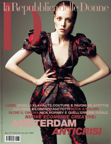 Valeria Garcia, D La Repubblica Magazine December 2009 Cover Photo - Italy