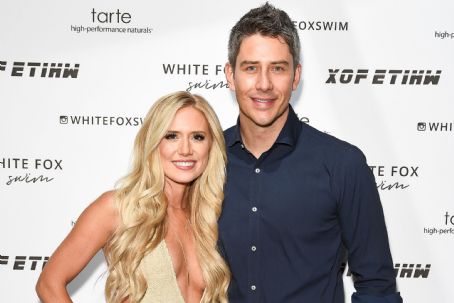Lauren Burnham and Arie Luyendyk Jr. Welcome Twins: 'Momma and Babies Are Doing Great'