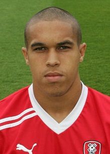 Troy Brown (footballer)