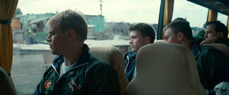 (L-r) MATT DAMON as Francois Pienaar and SCOTT EASTWOOD as Joel Stransky in Warner Bros. Pictures' and Spyglass Entertainment's drama 'Invictus,' a Warner Bros. Pictures release. Photo courtesy Warner Bros. Pictures