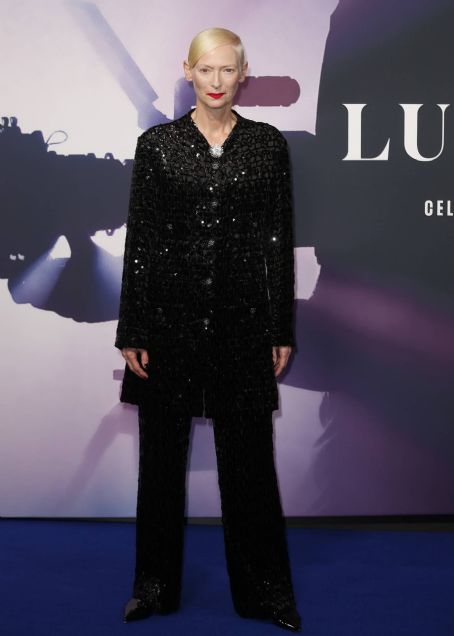 Who is Tilda Swinton dating? Tilda Swinton boyfriend, husband