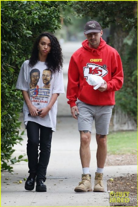 FKA Twigs Picture - Photo Of Shia LaBeouf And FKA Twigs - FanPix.Net