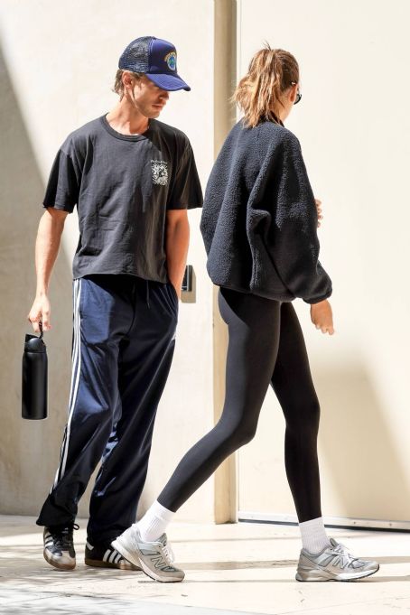 Kaia Gerber – With Austin Butler heads to pIlates session in Beverly Hills