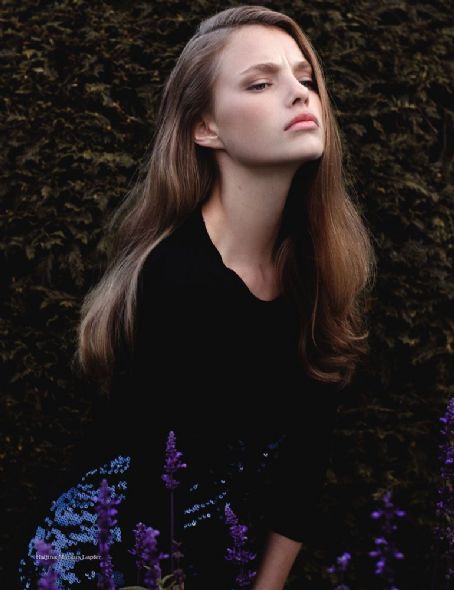 Kristine Froseth - Elle Magazine Pictorial [Serbia] (November 2012