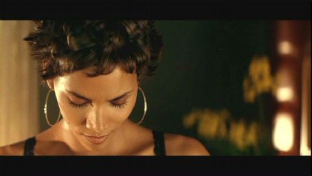 Halle Berry as Ginger in Warner Bros' Swordfish - 2001 | Halle Berry ...