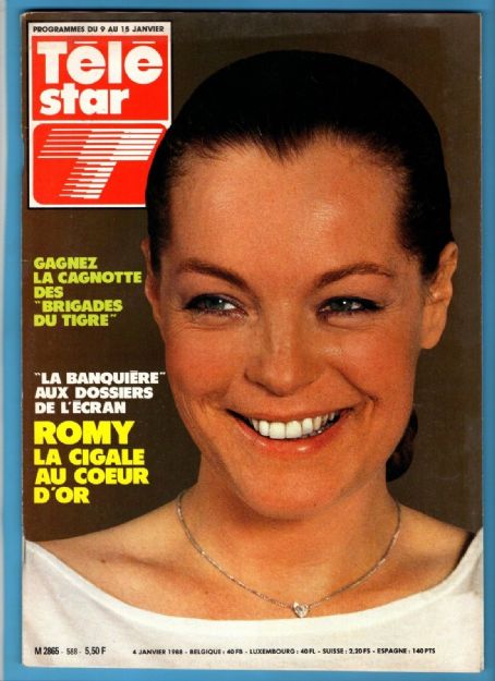 Romy Schneider, Télé Star Magazine 04 January 1988 Cover Photo - France