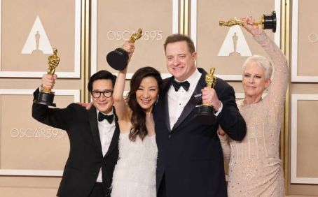 Ke Huy Quan, Michelle Yeoh, Brendan Fraser and Jamie Lee Curtis - The 95th Annual Academy Awards - Press Room (2023)