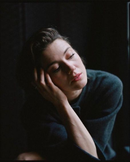 Mary Elizabeth Winstead – New York Times Photoshoot for Dying City 2019