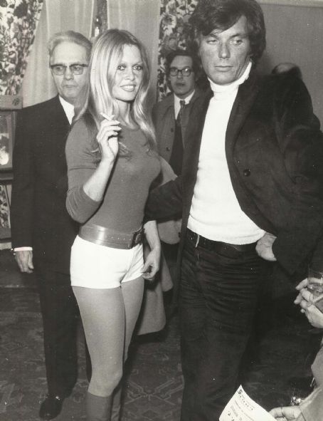 Who is Brigitte Bardot dating? Brigitte Bardot boyfriend, husband