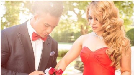 Dinah Jane Hansen and Nela Otukolo - Dating
