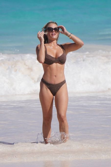 Madison LeCroy – Bikini candids in Bahamas