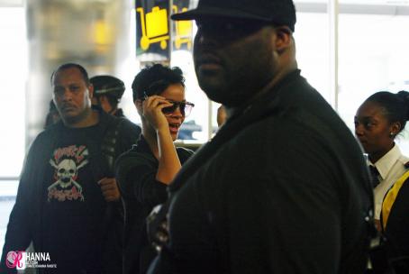 Rihanna and Chris Brown at LAX Airport December 7, 2008 – Star Style