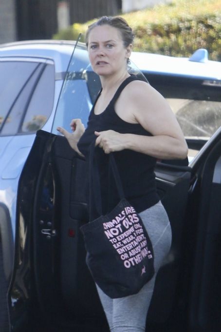 Alicia Silverstone – Out for a stroll in Beverly Hills