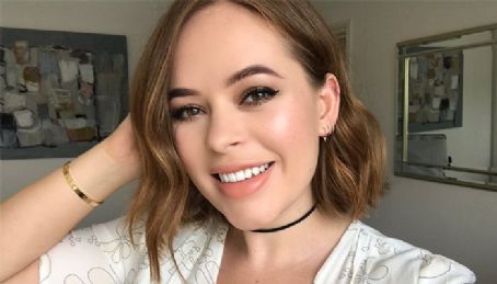 Tanya Burr