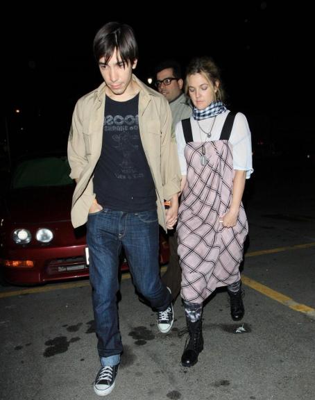 Drew Barrymore And Justin Long - Green Day Concert, 2009-06-04