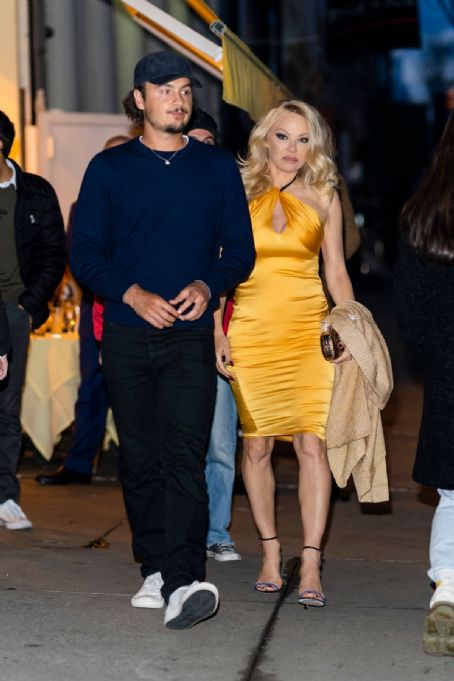 PAMELA ANDERSON and Brandon Thomas Lee Out in New York 04/09/2022