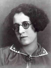 Lola Cueto