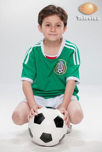 Who is Nikolás Caballero dating? Nikolás Caballero girlfriend, wife