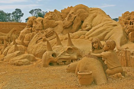 Sand art and play