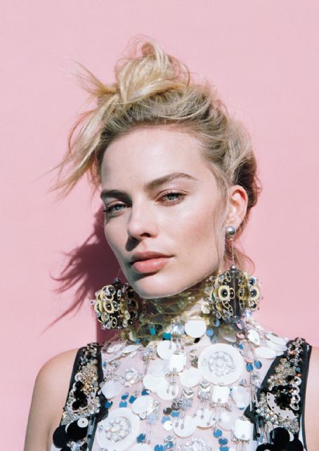 Margot Robbie - Oyster Magazine Pictorial [Australia] (May 2016 ...