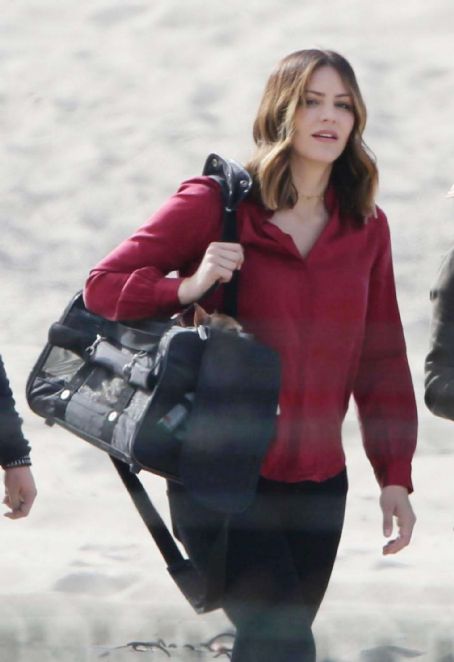 Katharine McPhee – On the set of ‘Scorpion’ in LA