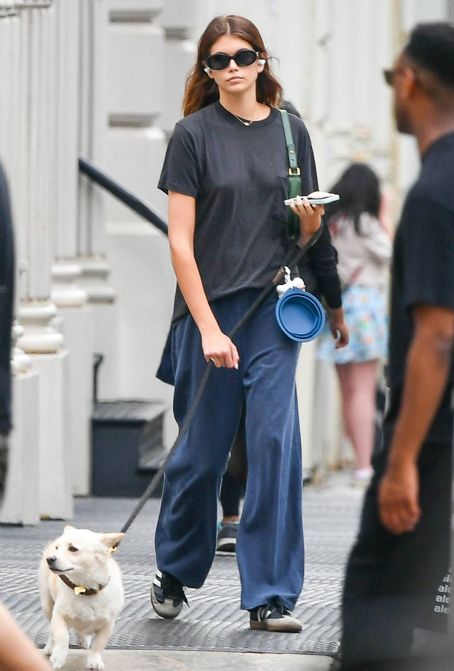 Kaia Gerber – Seen with her dog in New York City - FamousFix