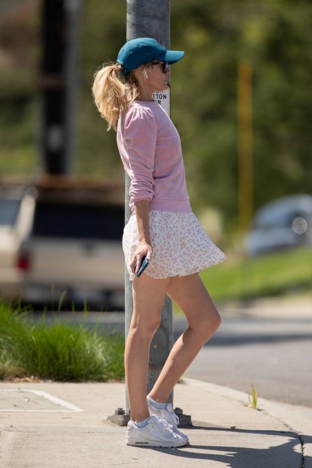 Hayley Roberts Hasselhoff – In a mini spring skirt in Calabasas ...