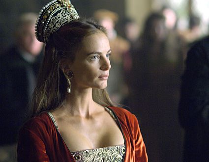 Gabrielle Anwar As Margaret Tudor Famousfix Com Post