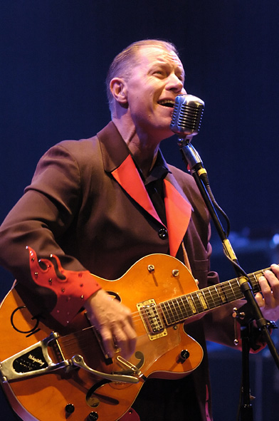 Who is Reverend Horton Heat dating? Reverend Horton Heat girlfriend, wife