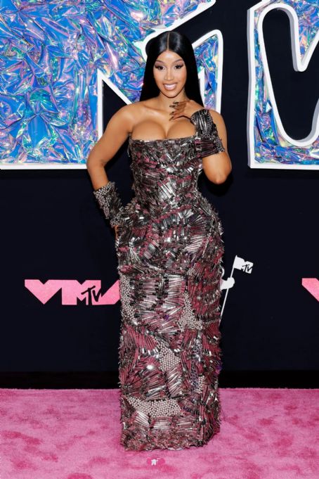 Cardi B Wears Dilara Findikoglu - VMAs 2023 - FamousFix