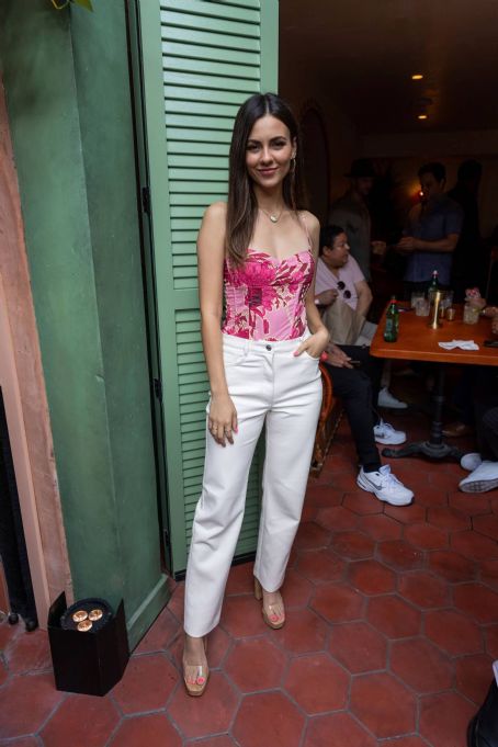 Victoria Justice – At the grand opening of The Hideaway in Beverly Hills