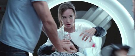 Ellen Page - Flatliners