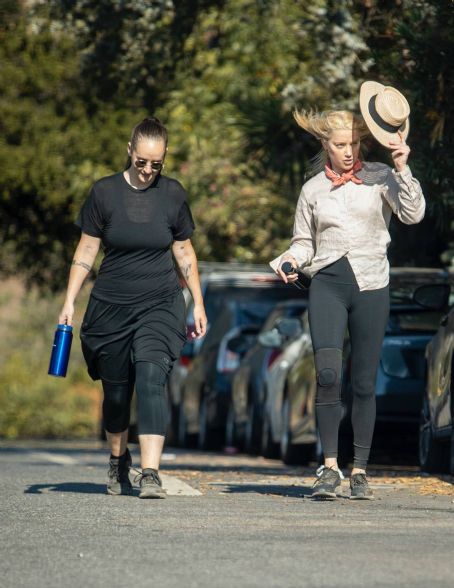 Amber Heard – Out for a hike with female friend at Elysian Park in Los Angeles