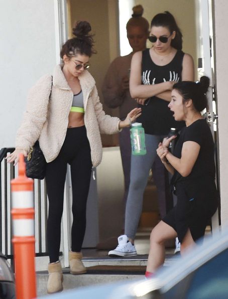 Sarah Hyland – Leaves Pilates class in Los Angeles | Sarah Hyland