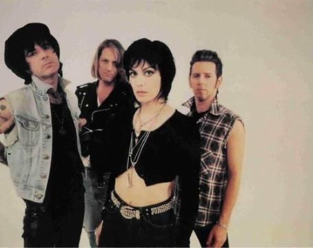 Who is Joan Jett & The Blackhearts dating? Joan Jett & The Blackhearts ...