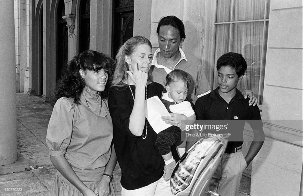 Lindsay Wagner and Henry Kingi Photos, News and Videos, Trivia and