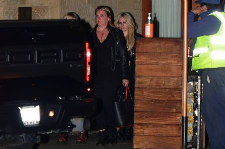 Avril Lavigne – With her mom seen at Soho House in Malibu