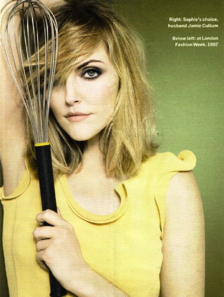 sophie-dahl-the-sunday-times-magazine-magazine-07-march-2010-cover