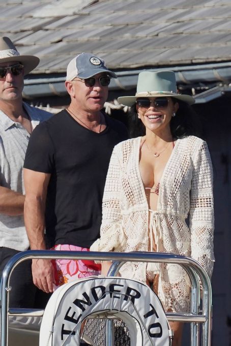 Lauren Sanchez – Seen on a boat in a bikini in St. Barts Picture