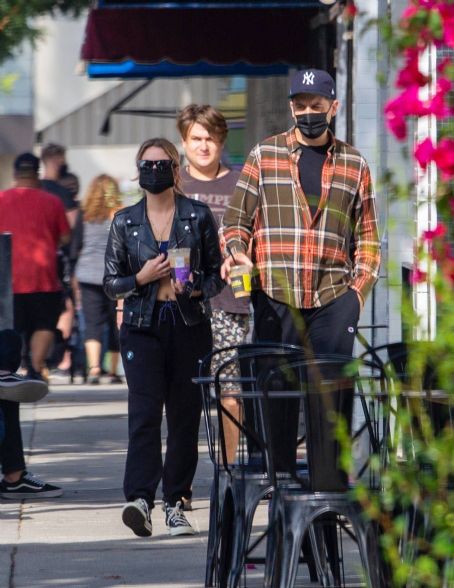 Ashley Benson – Spotted with G-Eazy at Alfred’s in Studio City | Ashley ...