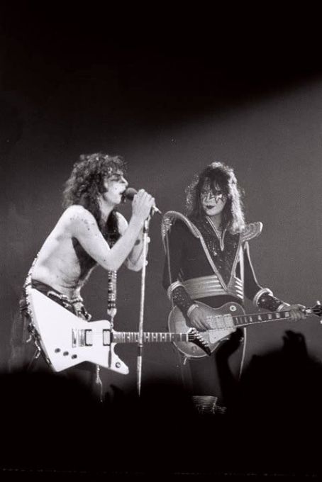 Ace Frehley & Paul Stanley | Ace Frehley Picture #32309945 - 454 x 680 ...