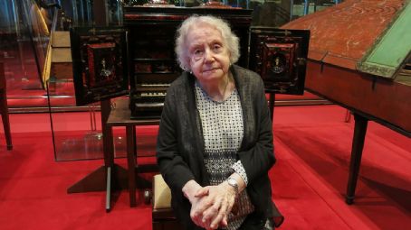 Montserrat Torrent (organist)