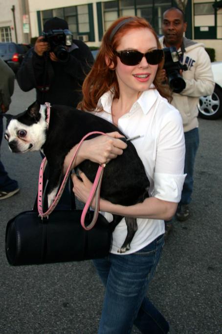 Rose McGowan Takes Her Dog To Her Hairdresser In Beverly Hills - Apr 1 ...